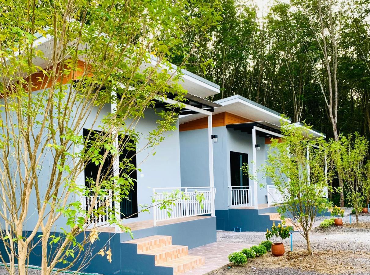 Suanvadee Resort สวนวดี รีสอร์ท Дон-Сак Экстерьер фото