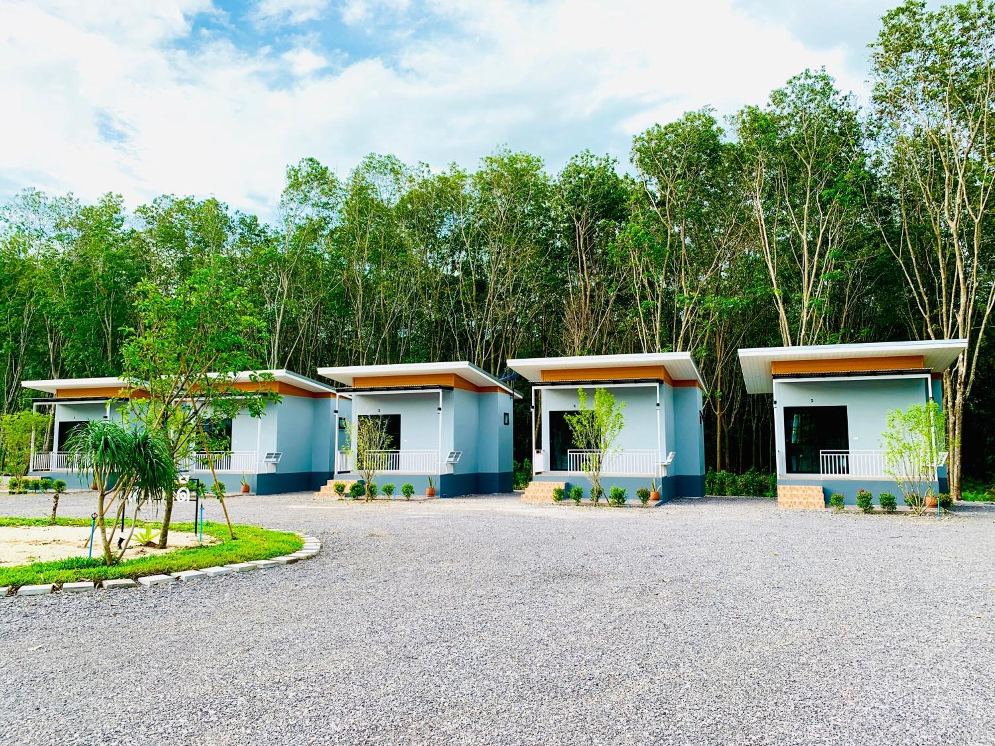 Suanvadee Resort สวนวดี รีสอร์ท Дон-Сак Экстерьер фото