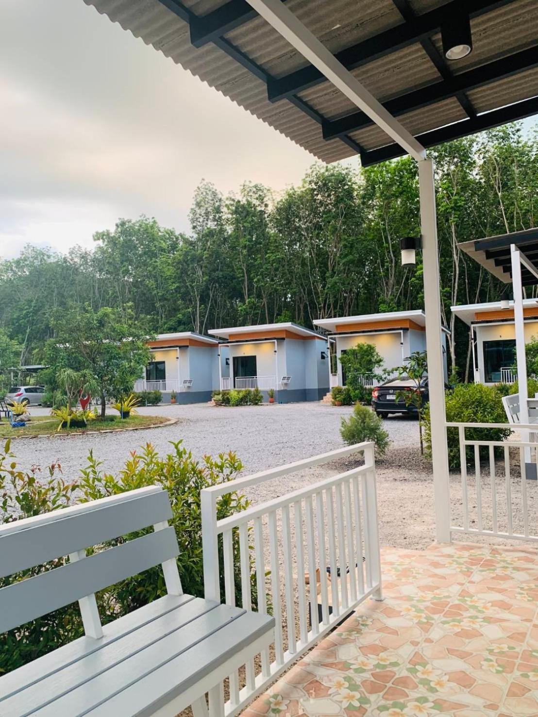 Suanvadee Resort สวนวดี รีสอร์ท Дон-Сак Экстерьер фото